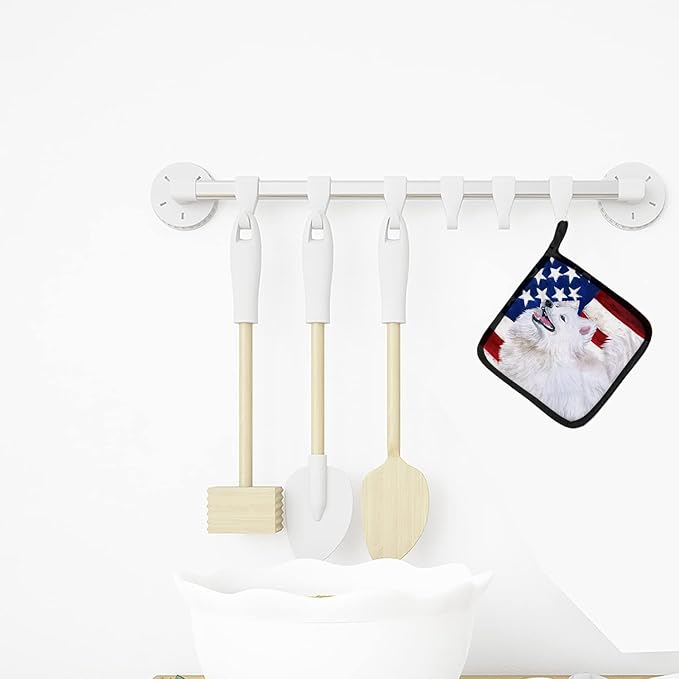 Caroline's Treasures BB9691PTHD Samoyed Patriotic Pair of Pot Holders Kitchen Heat Resistant Pot Holders Sets Oven Hot Pads for Cooking Baking BBQ, 7 1/2 x 7 1/2
