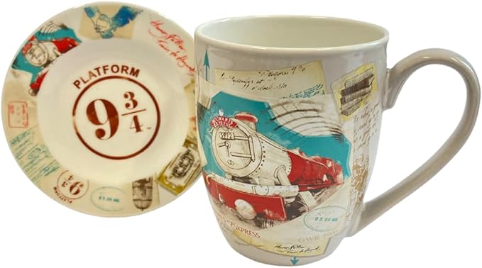 Harry Potter HOGWARTS CUP AND SAUCER SET (12 OZ)