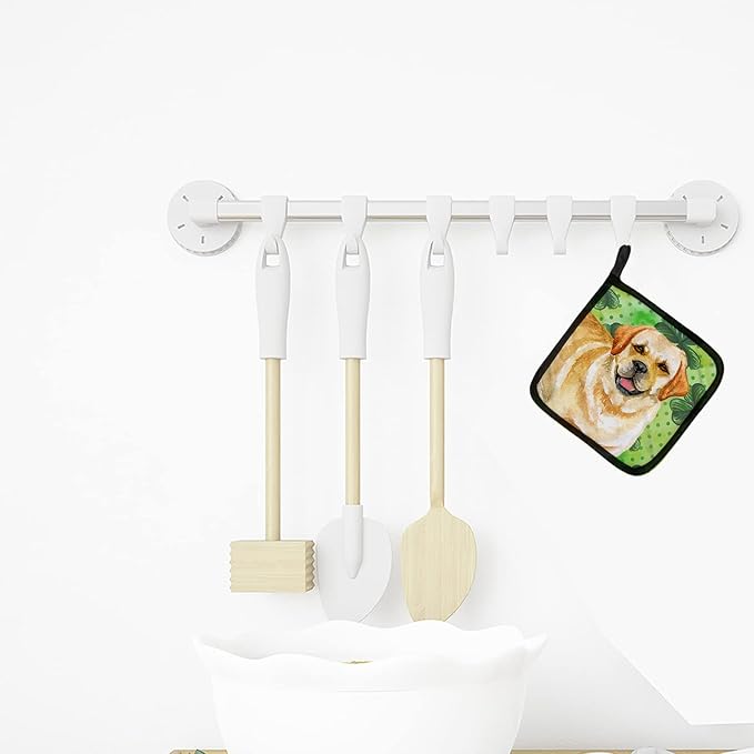 Caroline's Treasures BB9838PTHD Golden Retriever St Patrick's Pair of Pot Holders, Green Kitchen Heat Resistant Pot Holders Sets Oven Hot Pads for Cooking Baking BBQ, 7 1/2 x 7 1/2