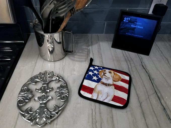 Caroline's Treasures BB9686PTHD Beagle Patriotic Pair of Pot Holders Kitchen Heat Resistant Pot Holders Sets Oven Hot Pads for Cooking Baking BBQ, 7 1/2 x 7 1/2