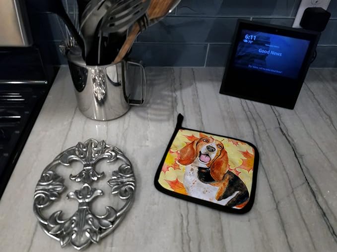 Caroline's Treasures BB9965PTHD Basset Hound Fall Pair of Pot Holders, Yellow Kitchen Heat Resistant Pot Holders Sets Oven Hot Pads for Cooking Baking BBQ, 7 1/2 x 7 1/2