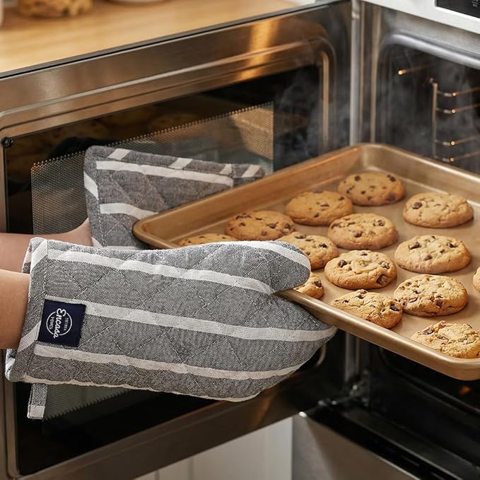 Encasa XO Heat Resistant 100% Cotton Oven Glove & Potholder Set with Loop, Kitchen Cooking Mittens, Microwave Safe Hot Pads (Roma Grey Stripes)