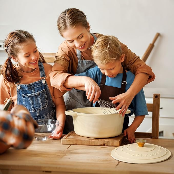 Overmont Enameled Cast Iron Dutch Oven - 7QT Pot with Lid Cookbook & Cotton Potholders - Heavy-Duty Cookware for Braising, Stews, Roasting, Sourdough Baking Cream White