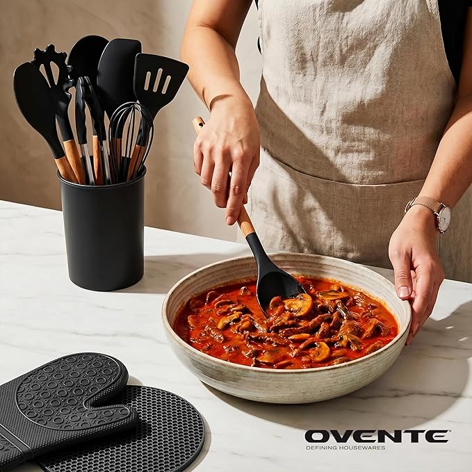 OVENTE Silicone Cooking Utensils Set, 17pcs Heat Resistant Kitchen Tools and Gadgets for Nonstick Cookware, BPA Free Spatula Set with Wooden Handle, Cup Holder, Oven Gloves and Hot Pads, Black SPS17B