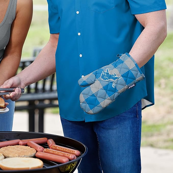 FOCO NFL Unisex-Adult NFL Team Logo Grilling Cooking Chef Gear - Oven Mitt