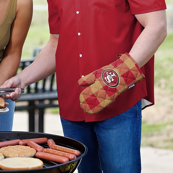 FOCO NFL Unisex-Adult NFL Team Logo Grilling Cooking Chef Gear - Oven Mitt