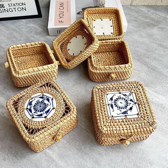 Rattan Box with Lid: Blue-and-White Porcelain Decorative Rattan Storage Box, Hand-Woven Wicker Storage Basket with Lid, for Sundries Tea Case Picnic Food Containers (Square 2, 4.33in*4.33in* 2.36in)