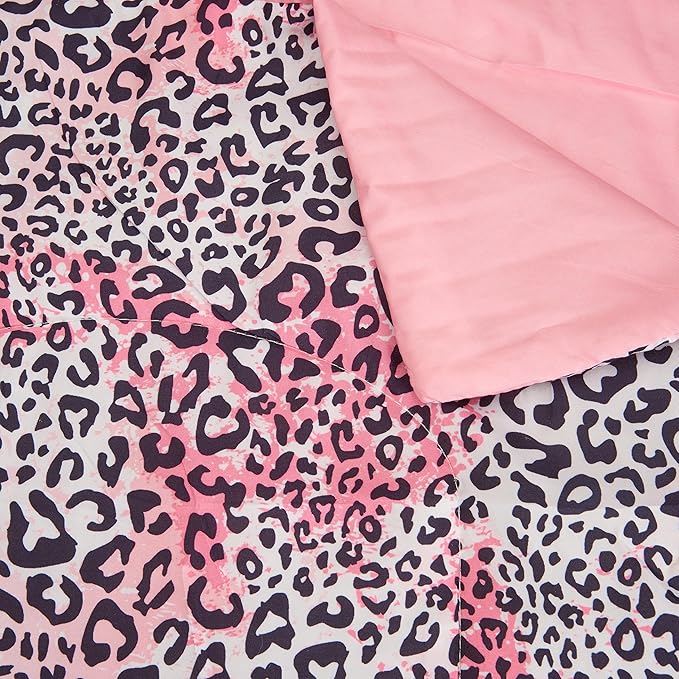Northwest Classics Full Sized Wild at Heart 8-Piece Bed in a Bag Set, All Seasons Bedding for Girls and Boys, Comforter, Flat Sheet, Fitted Sheet, Pillowcases, Pillow, Shams