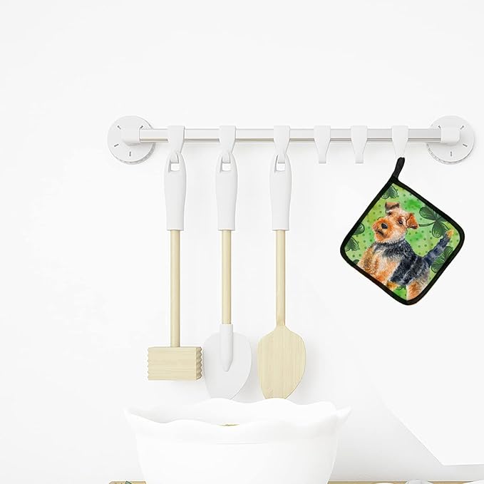 Caroline's Treasures BB9874PTHD Welsh Terrier St Patrick's Pair of Pot Holders, Green Kitchen Heat Resistant Pot Holders Sets Oven Hot Pads for Cooking Baking BBQ, 7 1/2 x 7 1/2