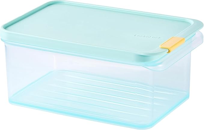 LocknLock Freezer Fit Plastic Freezer Containers | Airtight Stackable Food Storage for Meal Prep | Microwave & Dishwasher Safe | BPA Free Freezer Container with Lid, 1.65L