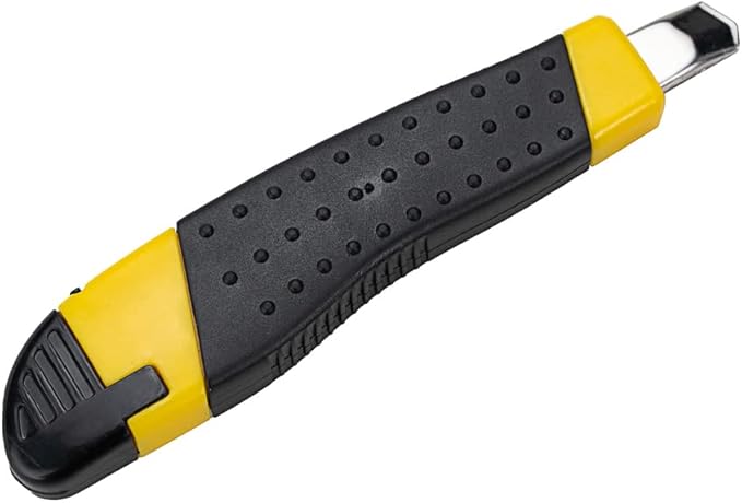 Handy Tek 5.3 Inch Blade Knives, 4 Retractable Utility Knives - Snap Off Blade, Built-In Lock, Yellow Plastic Breakaway Knives, Heavy Duty, Sharp Blade - Restaurantware
