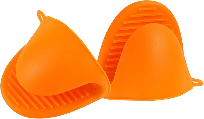 2 Pairs Mini Oven Gloves Silicone Heat Resistant Cooking Pinch Mitts Potholder for Kitchen Cooking & Baking (Purple and Orange)