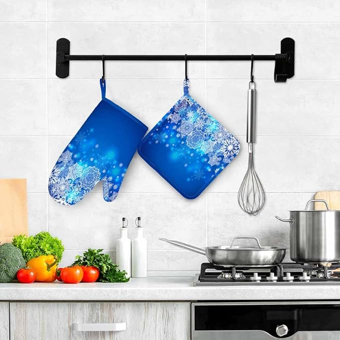 Mxocom Snowflake Oven Mitts and Pot Holders Sets Blue and White Background Silicone Heat Resistant Kitchen Oven Gloves Pot Holder for Cooking