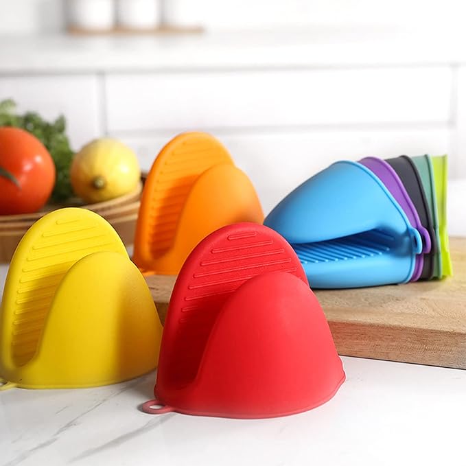 2 Pairs Mini Oven Gloves Silicone Heat Resistant Cooking Pinch Mitts Potholder for Kitchen Cooking & Baking (Black and Grey)