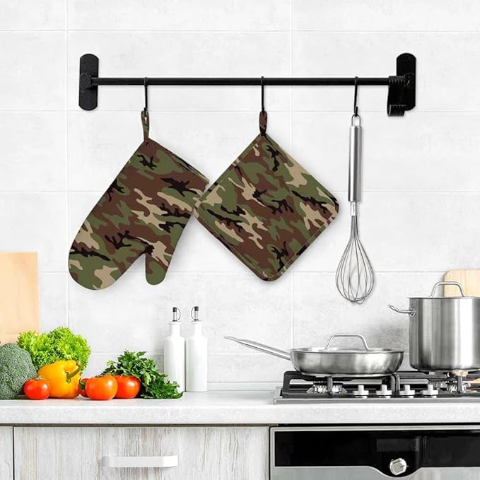 Mxocom Army Camouflage Oven Mitt and Pot Holder with Silicone Hunting Camo Green Hunter Heat Resistant Kitchen for Cooking BBQ Baking Grilling Spring/Summer