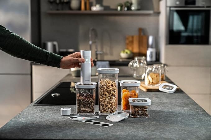 ZWILLING FRESH & SAVE CUBE Set, Size S, 6-Piece Storage Set, Includes 3x CUBE S Containers, Measuring Spoon and NFC Labels