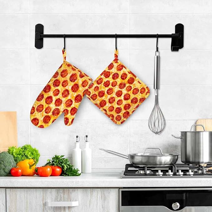 Mxocom Pepperoni Pizza Heat-Resistant Oven Mitts and Pot Holder a Seamless Food Texture Kitchen Non-Slip Cooking Microwave Gloves for Cooking Baking Grilling