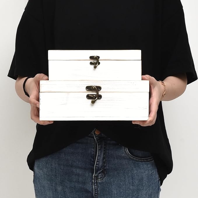 DECOR4SEASON White Wooden Storage Box Set of 2 - Distressed White-Washed Decorative Boxes with Hinged Lids - Hand Carved Solid Pine Organizer for Jewelry, Keepsakes, and Shabby Chic Home Décor