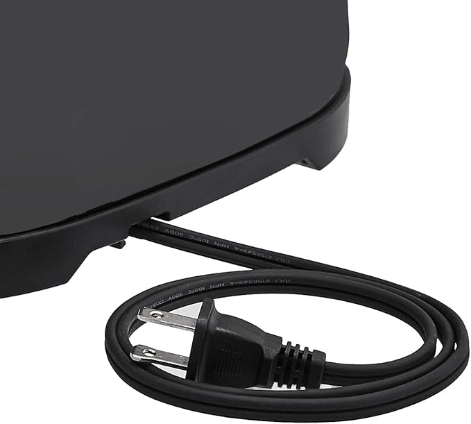 Amazon Basics 4 Slice Toaster with 4 Slots, 6 Browning Settings, Defrost, Removable Crumb Tray, Bagel Function, Cancel Button, 1600W, Black