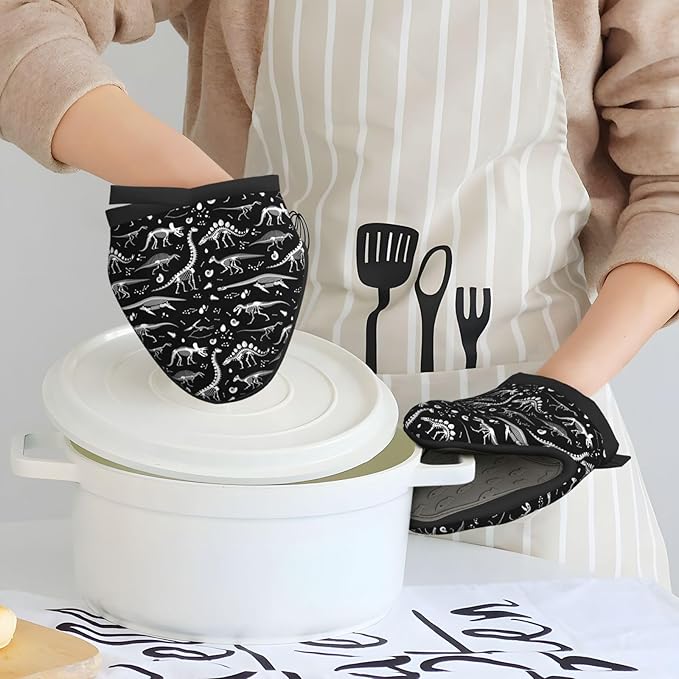 2 Pcs Mini Silicone Oven Mitts Dinosaur Skeleton Heat Resistant Grilling Gloves with Hanging Loop, Black and White Short Kitchen Mittens for Cooking Baking BBQ