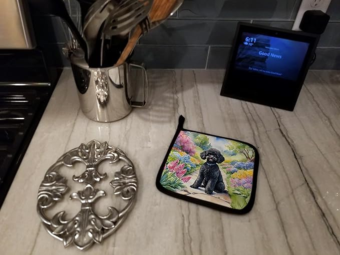 Caroline's Treasures Black Poodle Spring Path Pair of Pot Holders Kitchen Heat Resistant Pot Holders Sets Oven Hot Pads for Cooking Baking BBQ, 7 1/2 x 7 1/2