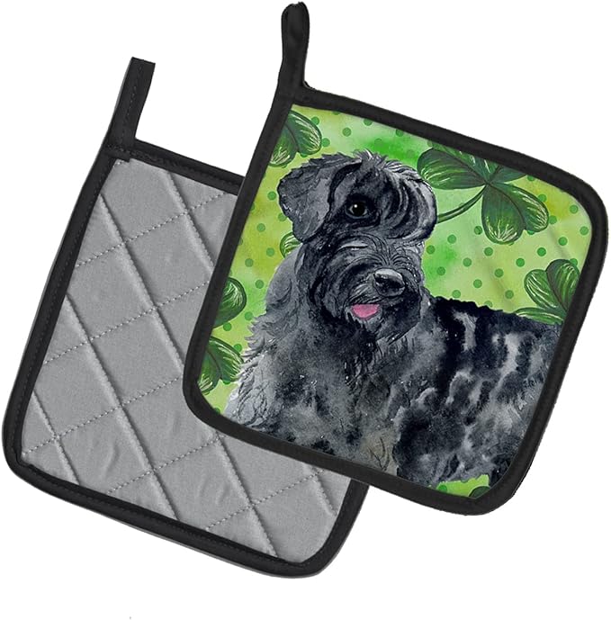 Caroline's Treasures BB9834PTHD Giant Schnauzer St Patrick's Pair of Pot Holders, Green Kitchen Heat Resistant Pot Holders Sets Oven Hot Pads for Cooking Baking BBQ, 7 1/2 x 7 1/2