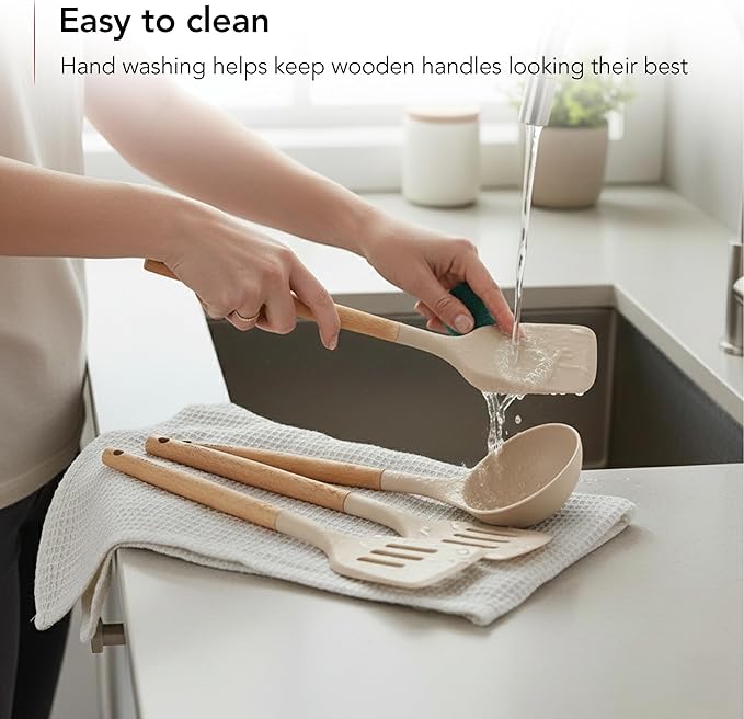 OVENTE Silicone Cooking Utensils Set, 17pcs Heat Resistant Kitchen Tools and Gadgets for Nonstick Cookware, BPA Free Spatula Set with Wooden Handle, Cup Holder, Oven Gloves and Hot Pads, Cream SPS17CR