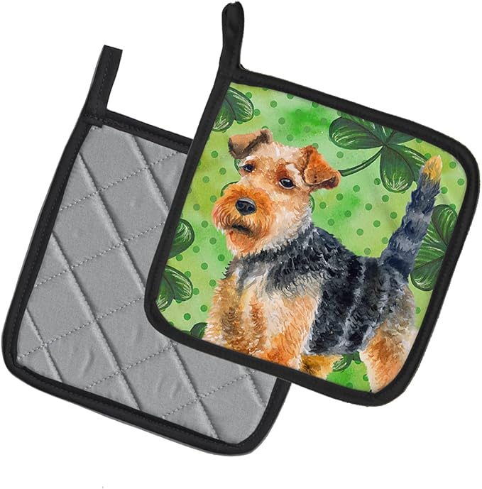 Caroline's Treasures BB9874PTHD Welsh Terrier St Patrick's Pair of Pot Holders, Green Kitchen Heat Resistant Pot Holders Sets Oven Hot Pads for Cooking Baking BBQ, 7 1/2 x 7 1/2
