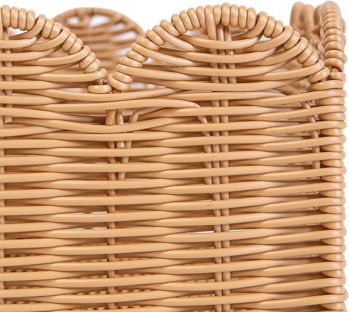 Rattan Divided Scalloped Basket,Wicker Diaper Caddy Scalloped Baske,Woven Natural Basket with 4 Dividers,Suitable for Baby Rooms, Bathrooms, Bedrooms (Imitation Rattan)