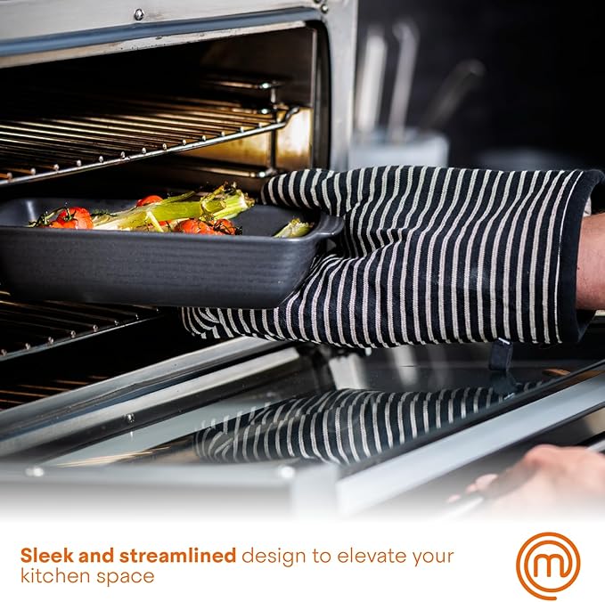 MasterChef Oven Mitts Heat Resistant, Set of 2 Baking Gloves, Machine Washable Cotton Kitchen Mittens for Stove Cooking & BBQ Grilling, Hot Proof Pot Holders, One Size Fits All, Elite Black