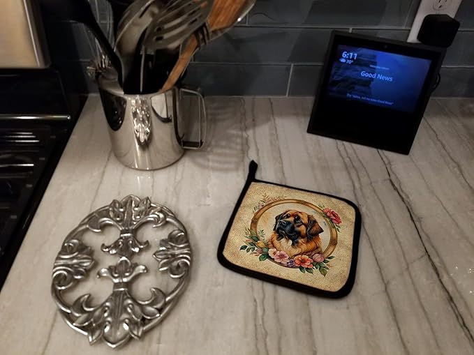 Caroline's Treasures Leonberger and Flowers Pair of Pot Holders Kitchen Heat Resistant Pot Holders Sets Oven Hot Pads for Cooking Baking BBQ, 7 1/2 x 7 1/2