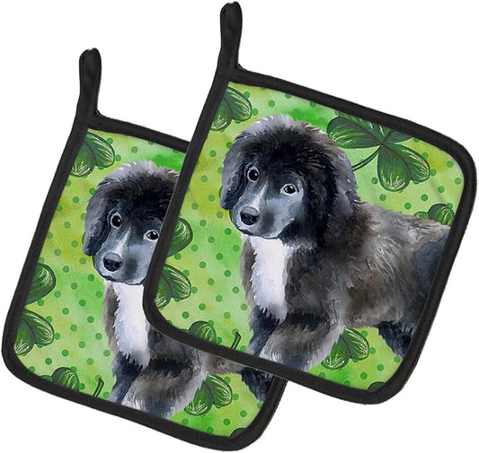 Caroline's Treasures BB9873PTHD Newfoundland Puppy St Patrick's Pair of Pot Holders, Green Kitchen Heat Resistant Pot Holders Sets Oven Hot Pads for Cooking Baking BBQ, 7 1/2 x 7 1/2