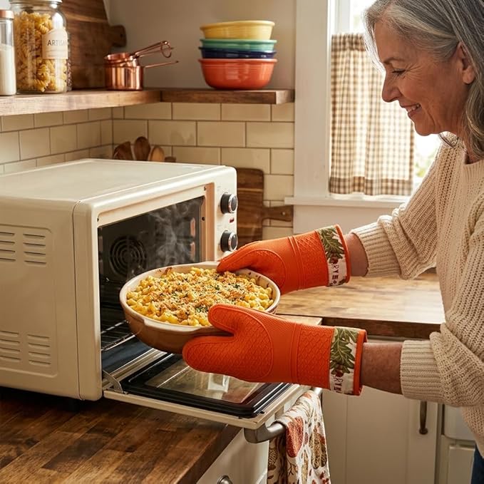 Pair of 2 Heat-Resistant Silicone Oven Mitts – Extra Long, Non-Slip Grip, Soft Cotton Lining, Perfect for Baking, Cooking & BBQ – 13” x 7” Kitchen Gloves (Pumpkin)