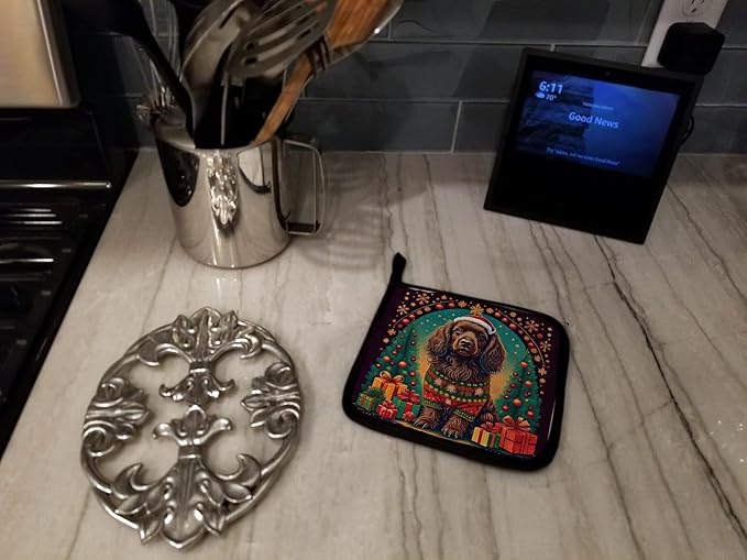 Caroline's Treasures Boykin Spaniel Christmas Pair of Pot Holders Kitchen Heat Resistant Pot Holders Sets Oven Hot Pads for Cooking Baking BBQ, 7 1/2 x 7 1/2