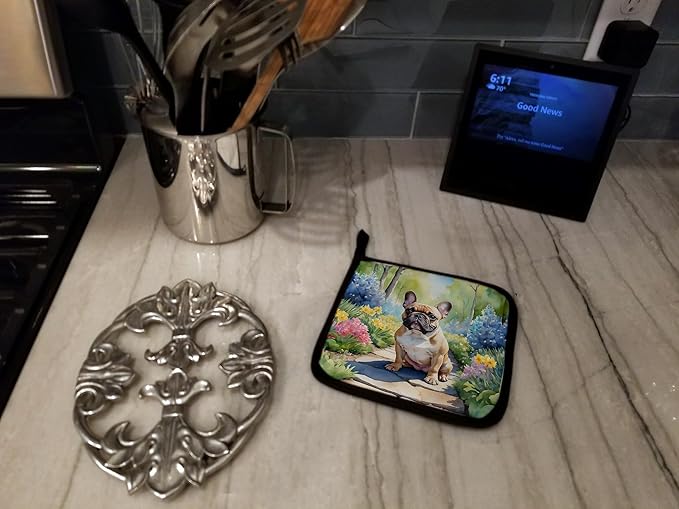 Caroline's Treasures French Bulldog Spring Path Pair of Pot Holders Kitchen Heat Resistant Pot Holders Sets Oven Hot Pads for Cooking Baking BBQ, 7 1/2 x 7 1/2