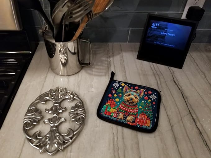 Caroline's Treasures Australian Terrier Christmas Pair of Pot Holders Kitchen Heat Resistant Pot Holders Sets Oven Hot Pads for Cooking Baking BBQ, 7 1/2 x 7 1/2