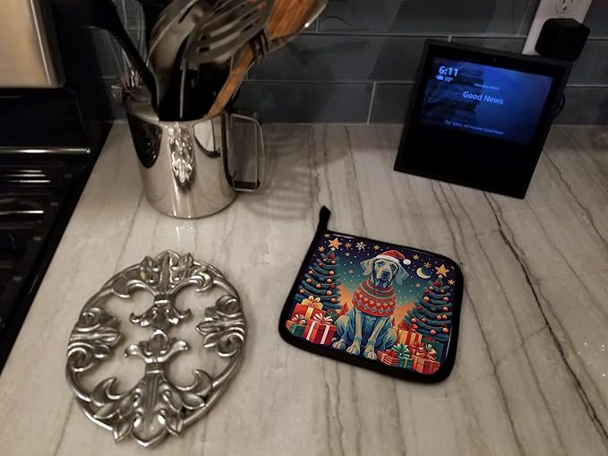 Caroline's Treasures Weimaraner Christmas Pair of Pot Holders Kitchen Heat Resistant Pot Holders Sets Oven Hot Pads for Cooking Baking BBQ, 7 1/2 x 7 1/2