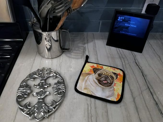 Caroline's Treasures BB9979PTHD Fawn Pug Fall Pair of Pot Holders, Yellow Kitchen Heat Resistant Pot Holders Sets Oven Hot Pads for Cooking Baking BBQ, 7 1/2 x 7 1/2