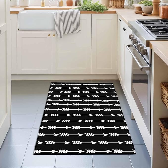 Area Rug 2x3ft, Tribal Style Arrows Pattern Washable Rugs for Living Room Bedroom, Black Background Soft Non-Slip Area Rugs Rectangle Floor Carpet for Dining Room