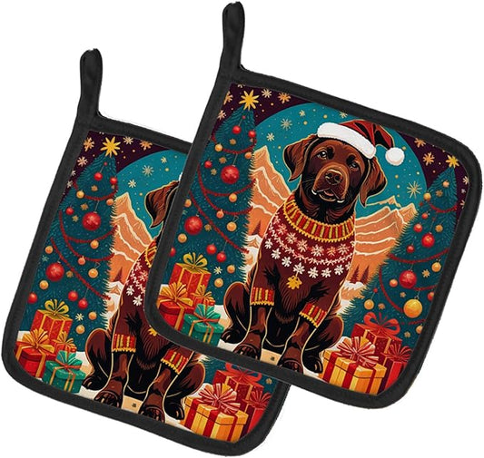 Caroline's Treasures Chocolate Labrador Retriever Christmas Pair of Pot Holders Kitchen Heat Resistant Pot Holders Sets Oven Hot Pads for Cooking Baking BBQ, 7 1/2 x 7 1/2