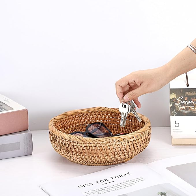 Small Keys Basket for Entryway Table 7.9" Rattan Key Bowl Round Wicker Basket Tray Handwoven Baskets Key Holder for Wallet Remote Candy
