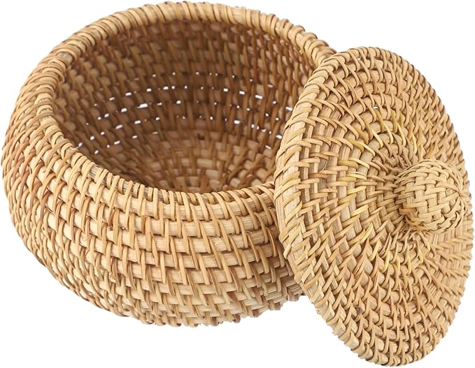 ZALIR Round Rattan Basket with Lid, Small Handmade Woven Storage Basket, Decorative Organizer Box, Vintage Rattan Tabletop Container for Keys, Candy, Sundries, 5.9 x 3.5 in