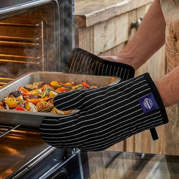 Encasa XO Heat Resistant 100% Cotton Oven Glove & Potholder Set with Loop, Kitchen Cooking Mittens, Microwave Safe Hot Pads (Butcher Stripes Black)