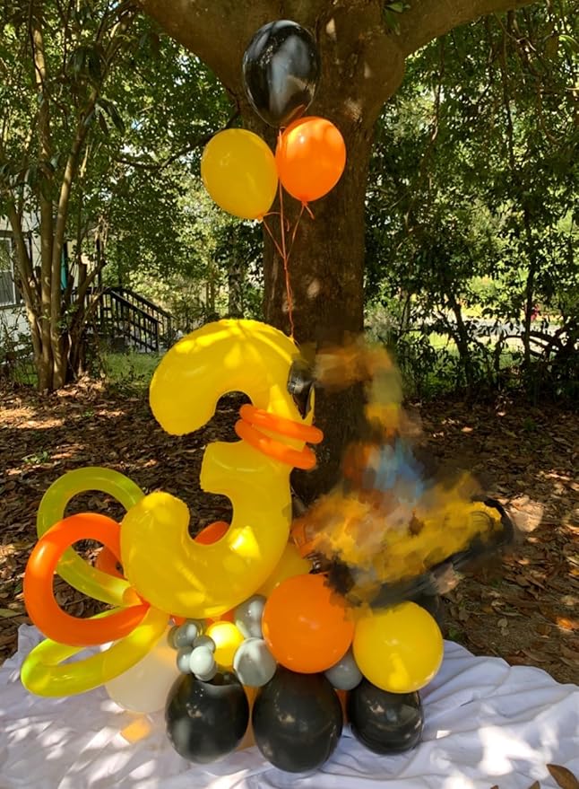 Yellow Balloon Number 4, Number Balloon for 4th Birthday Decorations, 40 Inch Big Balloons for 4, 14, 40 Wedding Anniversaries Singles Party Christmas