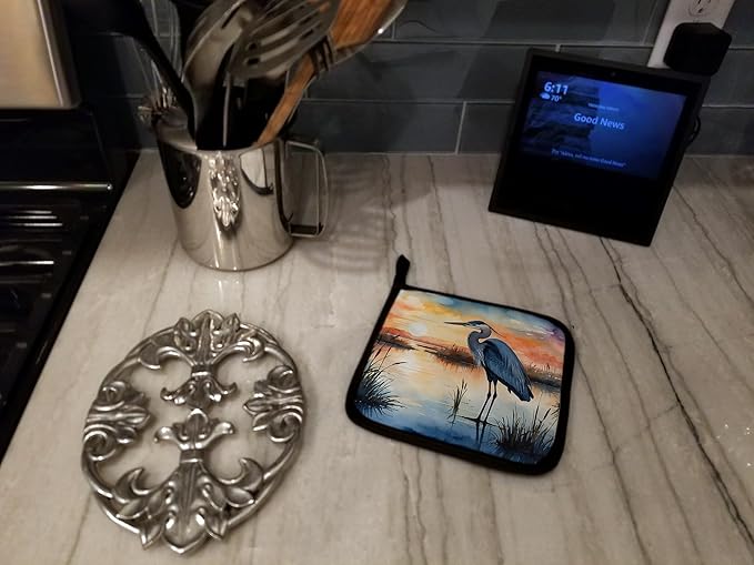 Caroline's Treasures Blue Heron Setting Sun Pair of Pot Holders Kitchen Heat Resistant Pot Holders Sets Oven Hot Pads for Cooking Baking BBQ, 7 1/2 x 7 1/2
