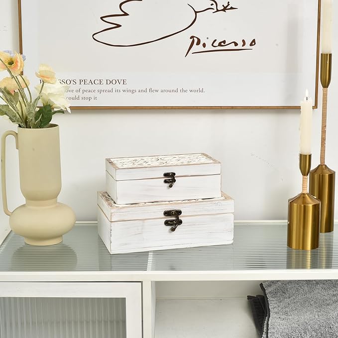 DECOR4SEASON White Wooden Storage Box Set of 2 - Distressed White-Washed Decorative Boxes with Hinged Lids - Hand Carved Solid Pine Organizer for Jewelry, Keepsakes, and Shabby Chic Home Décor