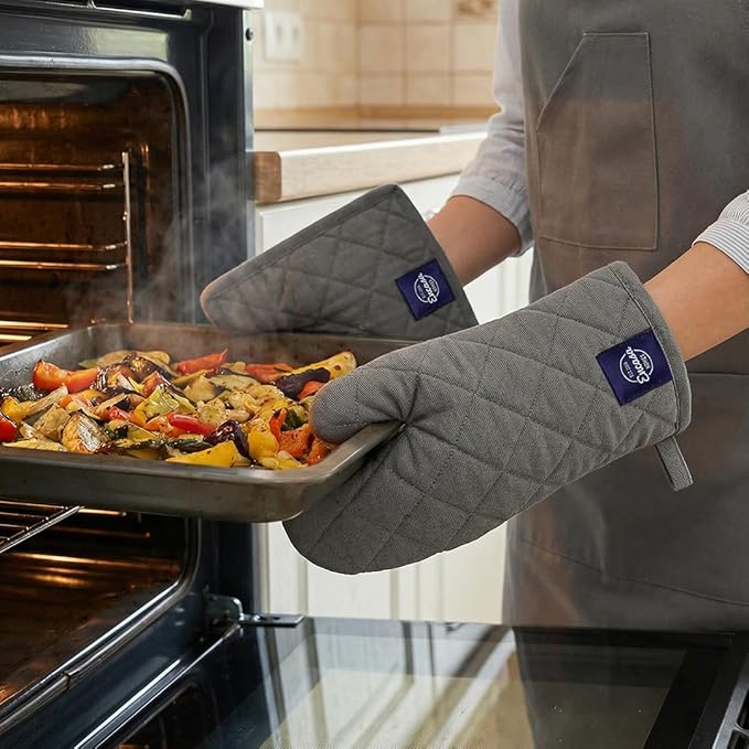 Encasa XO Heat Resistant 100% Cotton Oven Glove & Potholder Set with Loop, Kitchen Cooking Mittens, Microwave Safe Hot Pads (Grey)