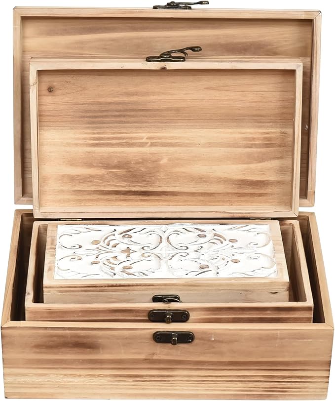 DECOR4SEASON Wooden Box Set of 3 - Rustic Farmhouse Decorative Boxes with Hinged Lid and Carved Design