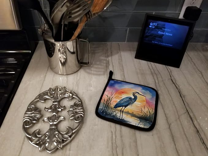 Caroline's Treasures Blue Heron Setting Sun Pair of Pot Holders Kitchen Heat Resistant Pot Holders Sets Oven Hot Pads for Cooking Baking BBQ, 7 1/2 x 7 1/2
