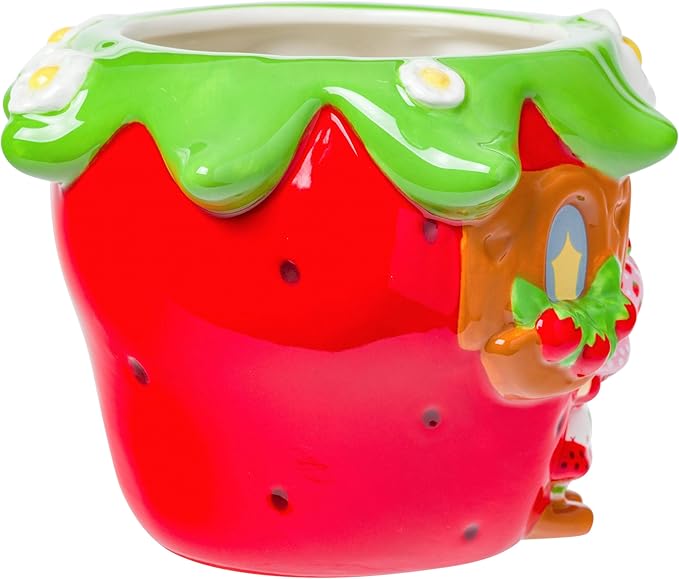 Silver Buffalo Strawberry Shortcake Vintage Cake Ceramic 3D Sculpted Mug, 20 Ounces